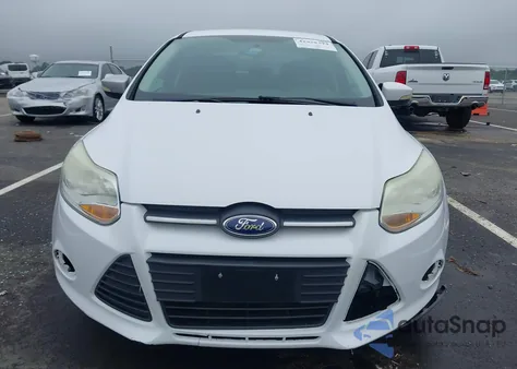 2013 Ford Focus Se z USA, uszkodzony, nr VIN 1FADP3F21DL307002